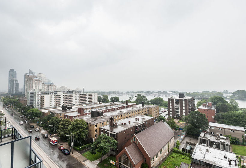 Life Suites Lakeside Mimico