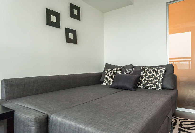 Life Suites Lakeside Mimico | Toronto | Ontario | Canada 13