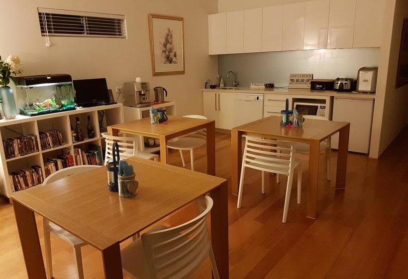 Burns Beach Bed & Breakfast | Perth | Western Australia | Australia 6