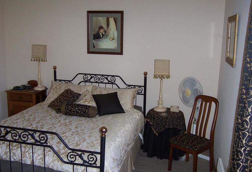 Bed and Breakfast Cornwall Cottage | Cambridge | Tasmania | Australia 10