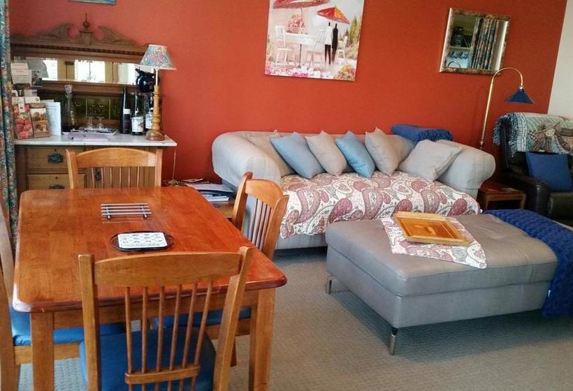 Bed and Breakfast Cornwall Cottage | Cambridge | Tasmania | Australia 13