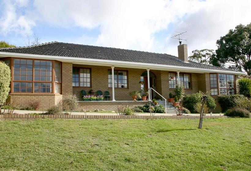 Bed and Breakfast Cornwall Cottage | Cambridge | Tasmania | Australia 2