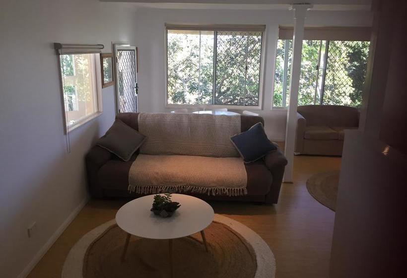 Bed and Breakfast Hidden Gem Burleigh Heads | Gold Coast  | Queensland | Australia 4