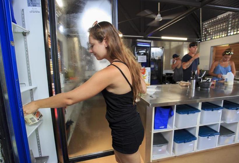 Hostel Scotty's Mission Beach Yha | Mission Beach | Queensland | Australia 10