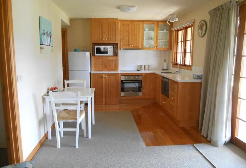 Bed and Breakfast Otago Cottage | Hobart | Tasmania | Australia 2