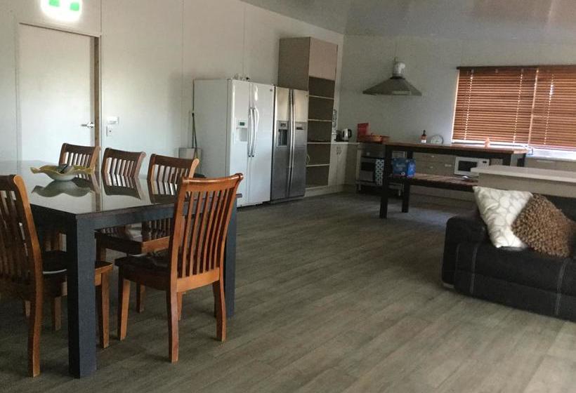 Motel Under The Mount | Melrose | South Australia | Australia 4