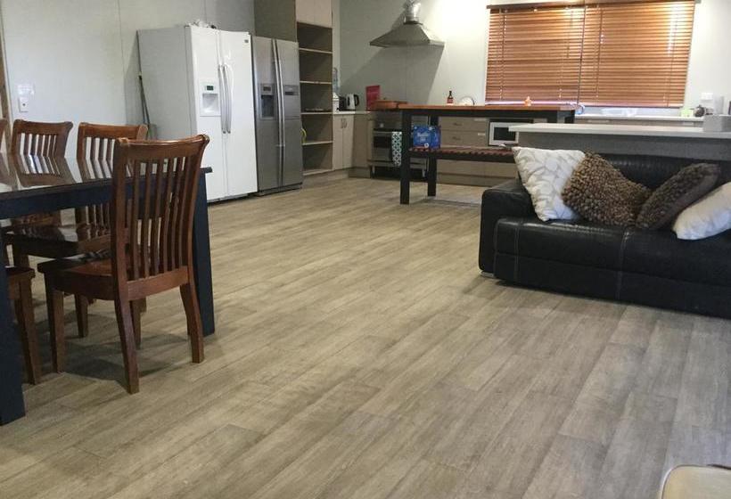 Motel Under The Mount | Melrose | South Australia | Australia 7