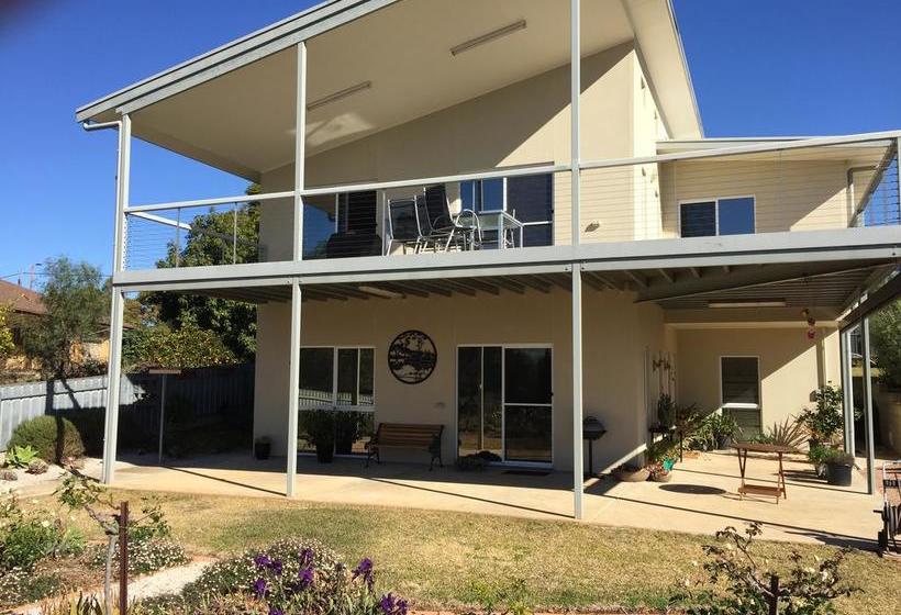 Bed and Breakfast Lyreen's Apartment Australia Meridional