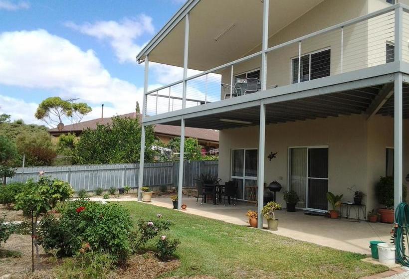 Bed and Breakfast Lyreen's Apartment | Auburn | South Australia | Australia 2