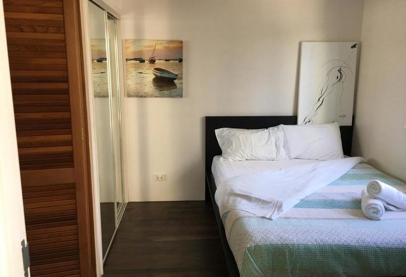 Bed and Breakfast Your Private Broadbeach Studio | Gold Coast  | Queensland | Australia 13