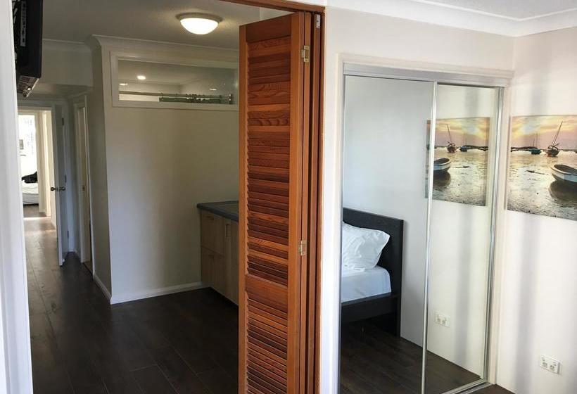 Bed and Breakfast Your Private Broadbeach Studio | Gold Coast  | Queensland | Australia 14