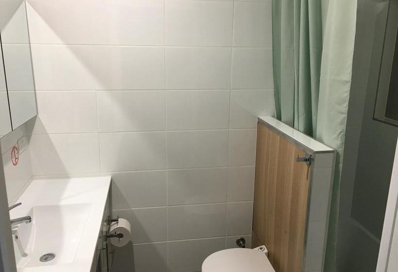 Bed and Breakfast Your Private Broadbeach Studio | Gold Coast  | Queensland | Australia 16