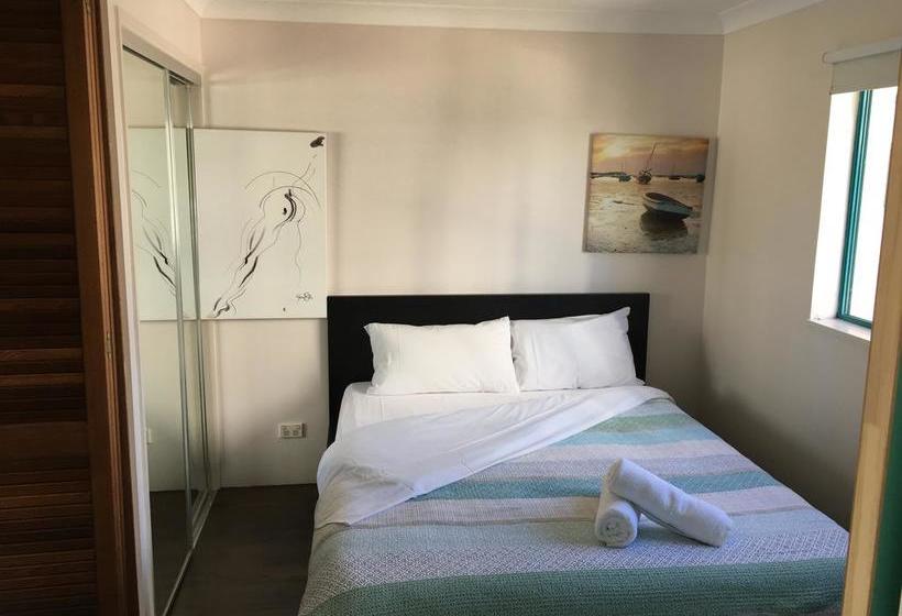 Bed and Breakfast Your Private Broadbeach Studio | Gold Coast  | Queensland | Australia 5