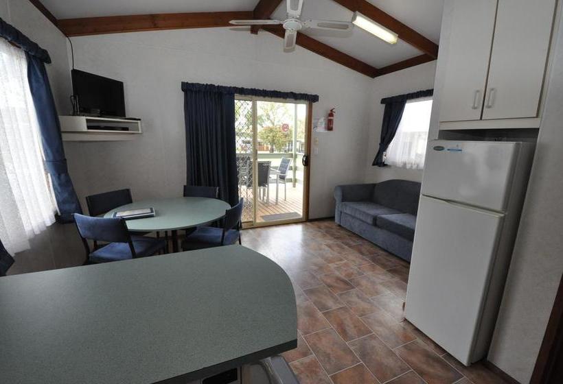 Hotel Beachside Holiday Park | Normanville | South Australia | Australia 4