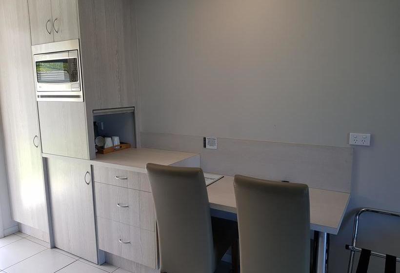 Cardwell Beachcomber Motel & Tourist Park | Cardwell | Queensland | Australia 12