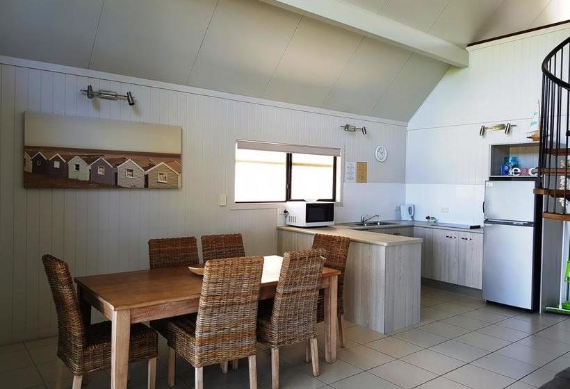 Cardwell Beachcomber Motel & Tourist Park | Cardwell | Queensland | Australia 4