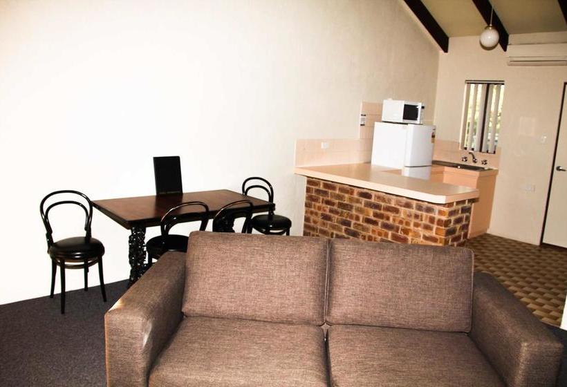 Hotel Ravenswood | South Yunderup | Western Australia | Australia 14