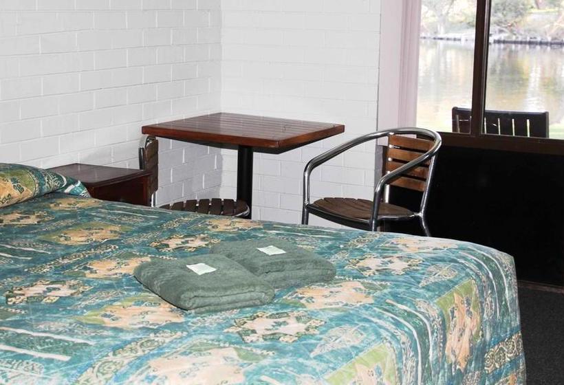 Hotel Ravenswood | South Yunderup | Western Australia | Australia 8