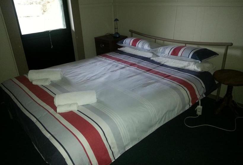 Hotel Tullah Tavern | Tullah | Tasmania | Australia 7