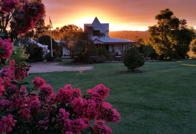 Bed and Breakfast Bed&Breakfast Birdhouse Cottage Queensland
