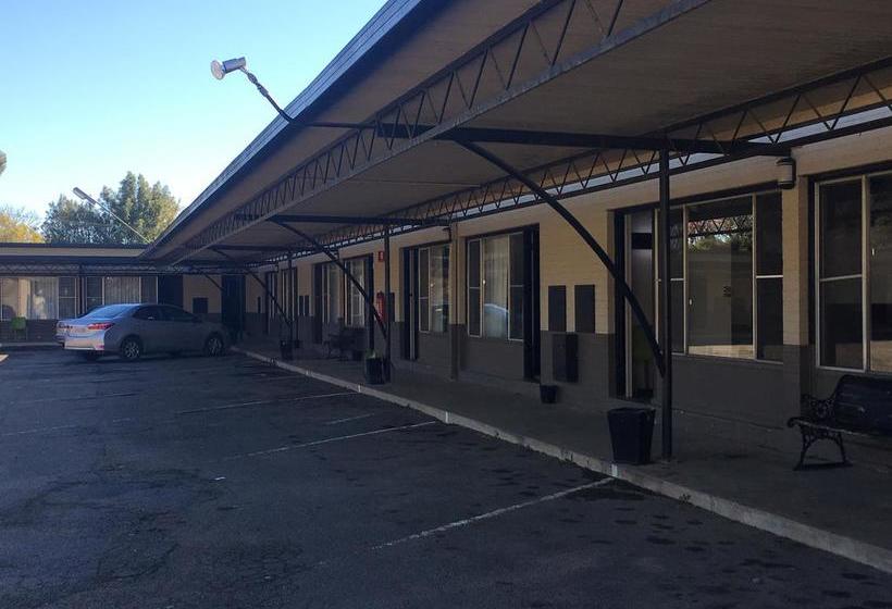 Hotel Palm And Pawn Tavern Motor Inn Bistro | Wagga Wagga | New South Wales | Australia 2