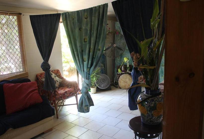 Bed and Breakfast El Ranchito | Holloways Beach | Queensland | Australia 1