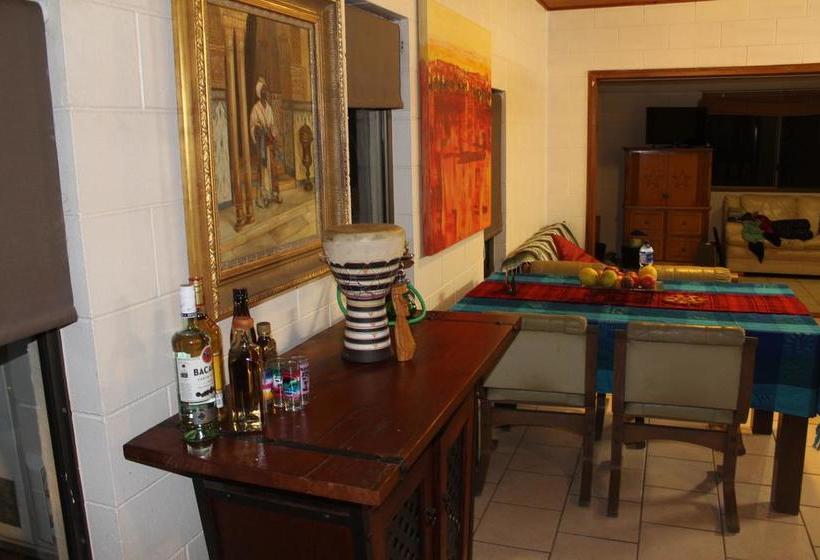 Bed and Breakfast El Ranchito | Holloways Beach | Queensland | Australia 19