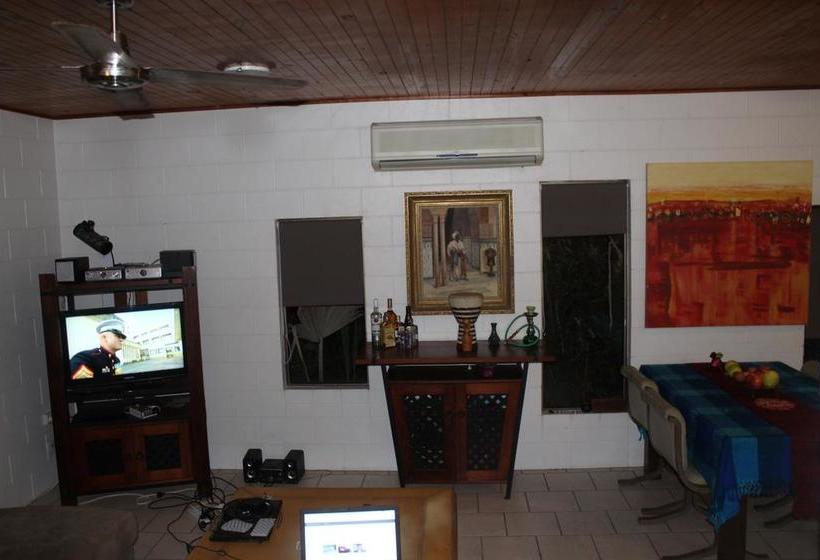 Bed and Breakfast El Ranchito | Holloways Beach | Queensland | Australia 20