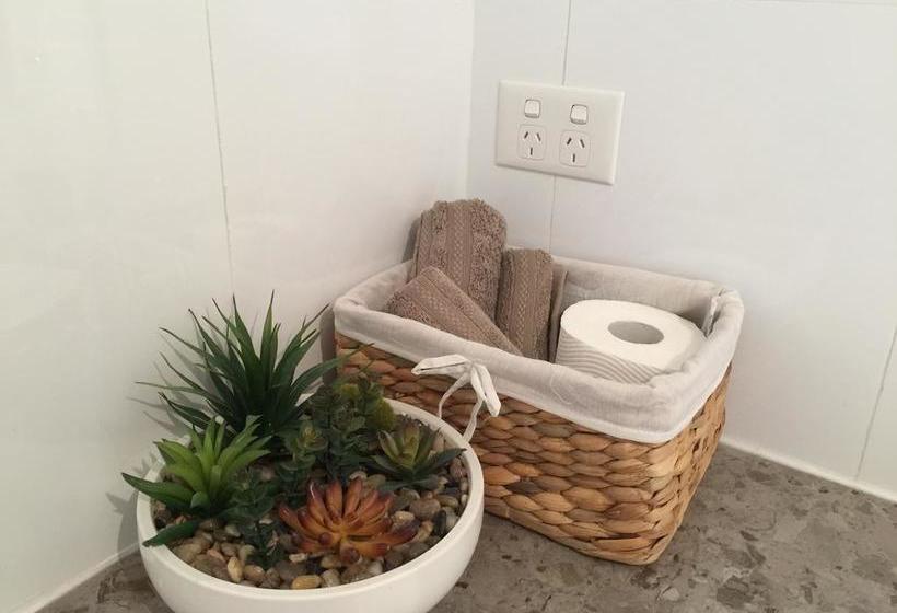 Bed and Breakfast The Royal Dolphin | Rockingham | Western Australia | Australia 1