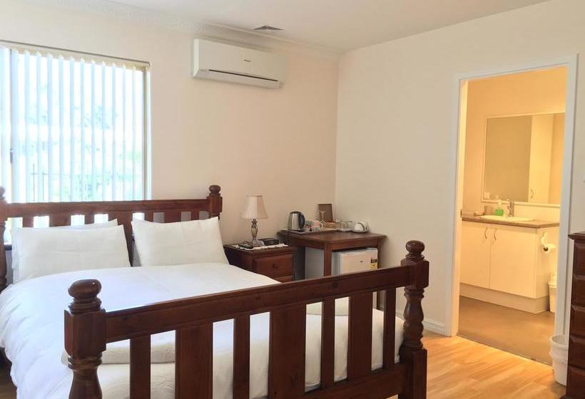 Bed and Breakfast The Royal Dolphin | Rockingham | Western Australia | Australia 3