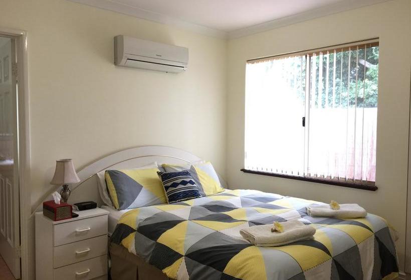 Bed and Breakfast The Royal Dolphin | Rockingham | Western Australia | Australia 7