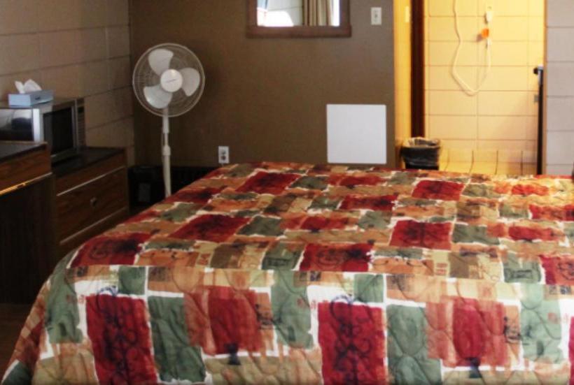 Motel Goodknight Inn Lloydminster Saskatchewan