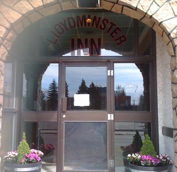 Hotel Manhattan Inn | Lloydminster | Saskatchewan | Canada 15