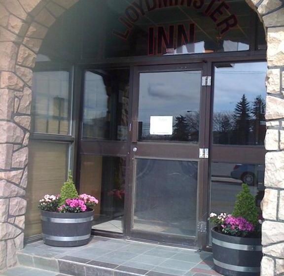 Hotel Manhattan Inn | Lloydminster | Saskatchewan | Canada 16