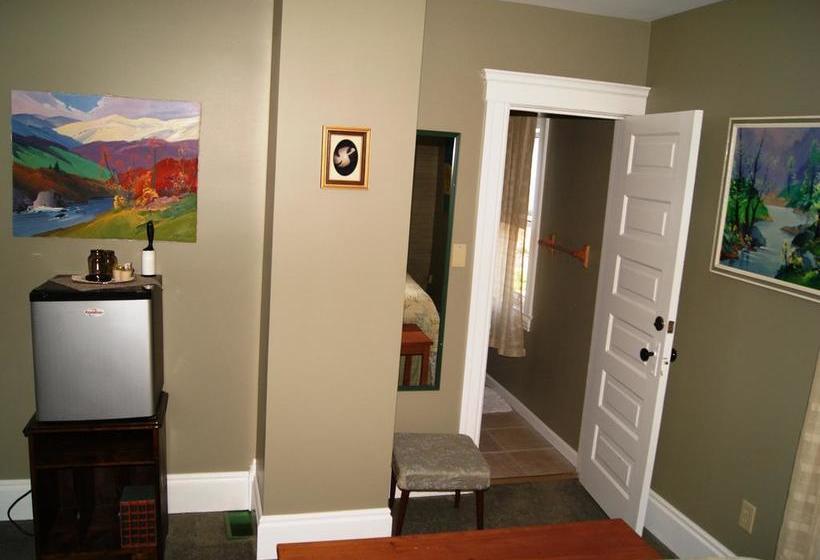 Ye Olde Walkerville Bed & Breakfast | Windsor | Ontario | Canada 15