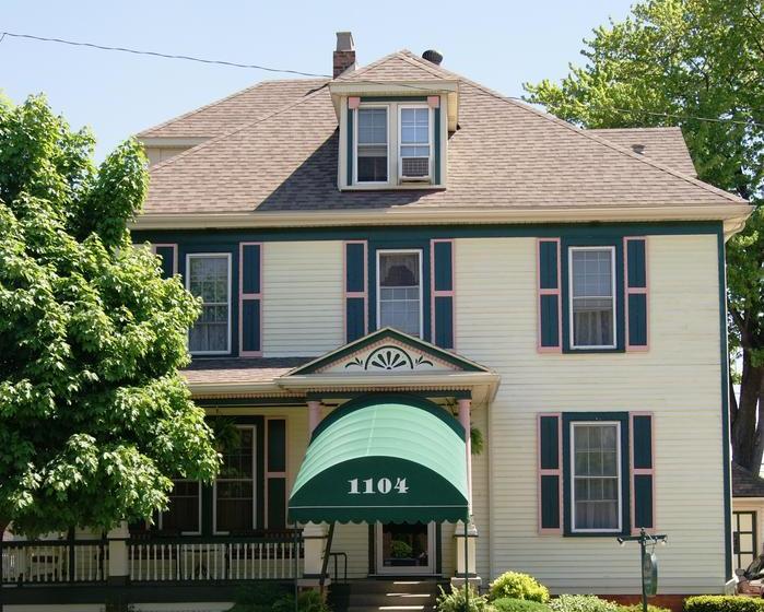 Ye Olde Walkerville Bed & Breakfast | Windsor | Ontario | Canada 17