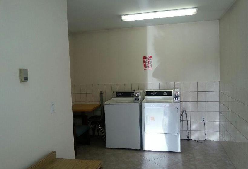 Airport Motel | Windsor | Ontario | Canada 11