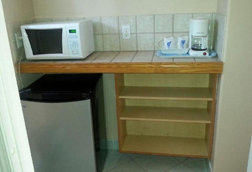 Airport Motel | Windsor | Ontario | Canada 9