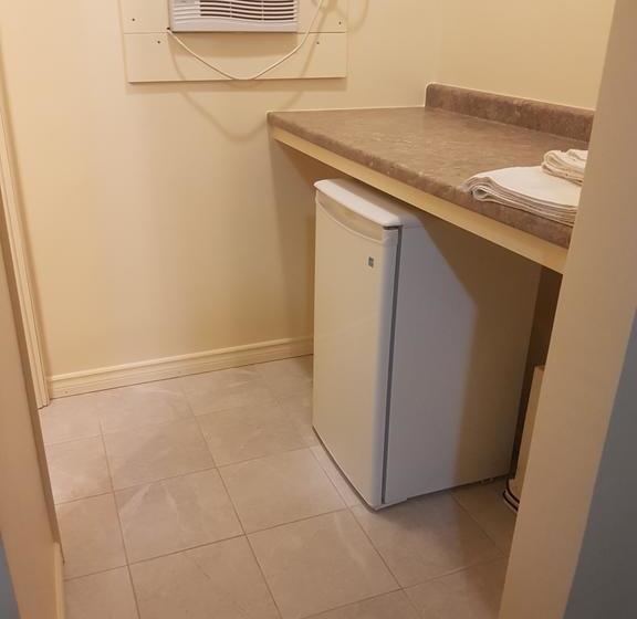 Travellers Choice Motel | Windsor | Ontario | Canada 16