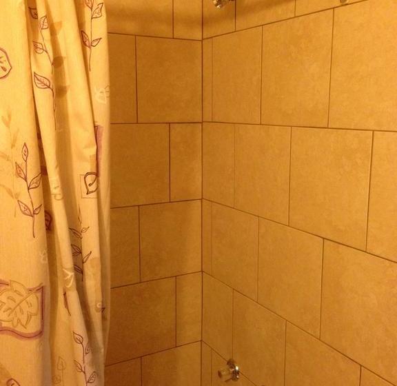 Travellers Choice Motel | Windsor | Ontario | Canada 19