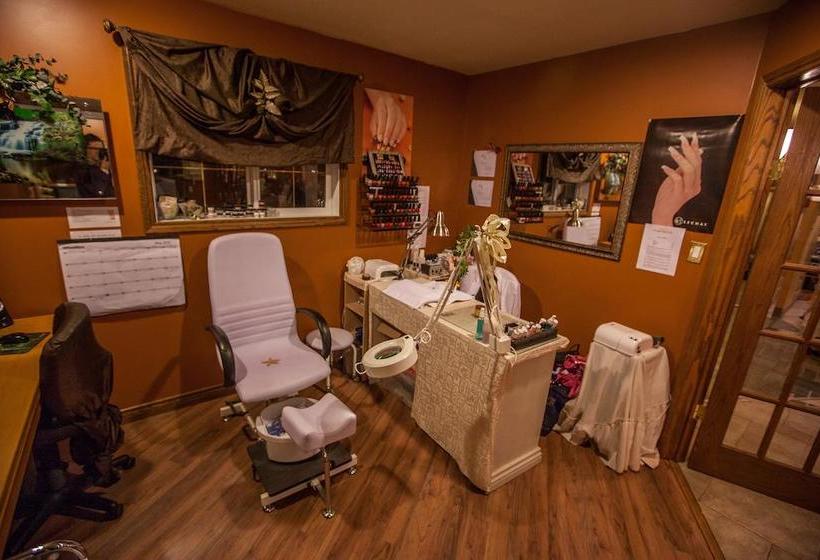 Bed and Breakfast Guesthouse Getaway! | Windsor | Ontario | Canada 16