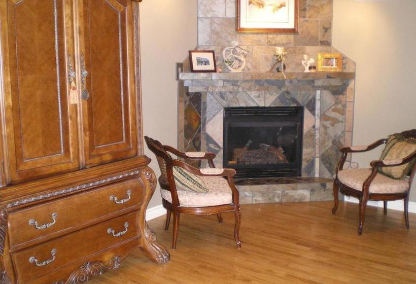 Bed and Breakfast Guesthouse Getaway! | Windsor | Ontario | Canada 6