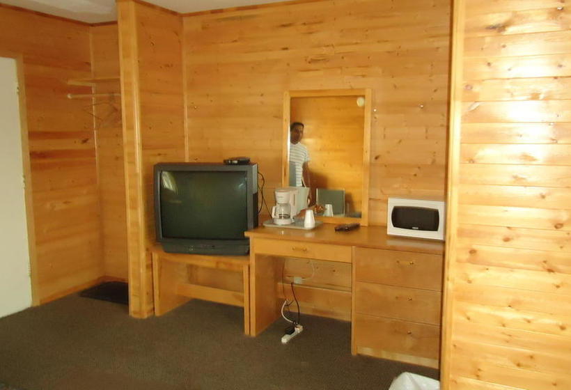 Dreamland Motel | Moose Jaw | Saskatchewan | Canada 3