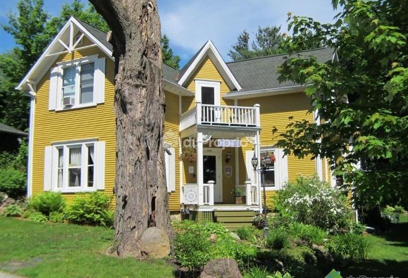 Bed and Breakfast Bed&Breakfast À L'Ancestrale | Magog | Quebec | Canada 12