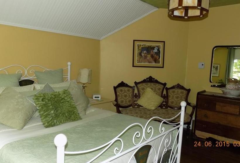 Bed and Breakfast Bed&Breakfast À L'Ancestrale | Magog | Quebec | Canada 6