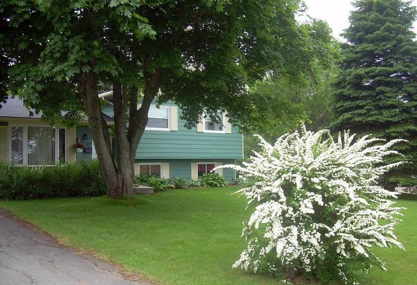 Elizabeth S Bed And Breakfast | Stratford | Prince Edward Island | Canada 8