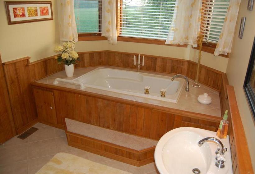 A Touch Of Country B&b | Stratford | Ontario | Canada 3