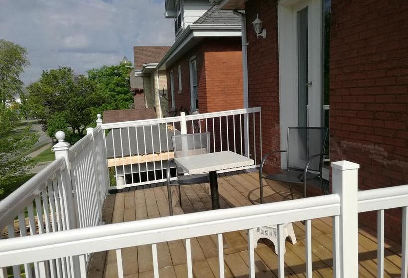 Ambassador B&b Guest Home | Stratford | Ontario | Canada 1
