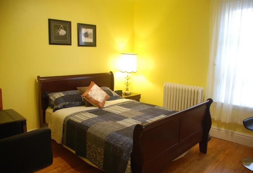 Ambassador B&b Guest Home | Stratford | Ontario | Canada 15