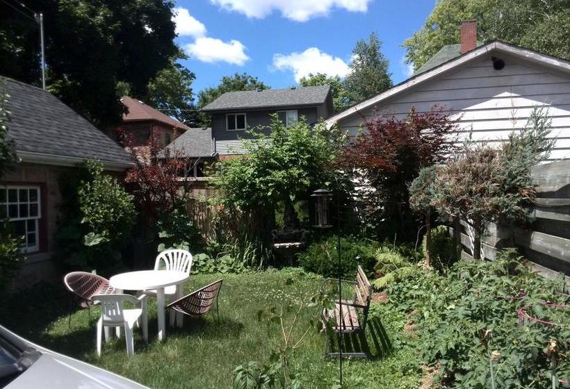 Ambassador B&b Guest Home | Stratford | Ontario | Canada 17